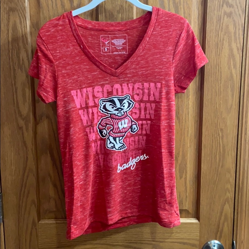 Wisconsin Badgers Vneck Tshirt